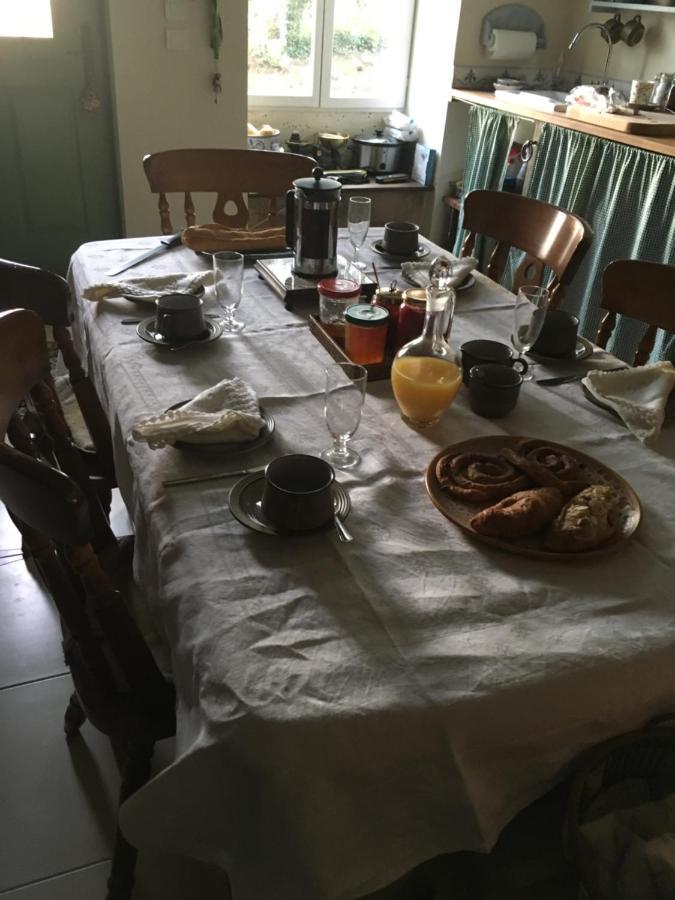 Bed and Breakfast Le Petit Grange Le Lindois Экстерьер фото