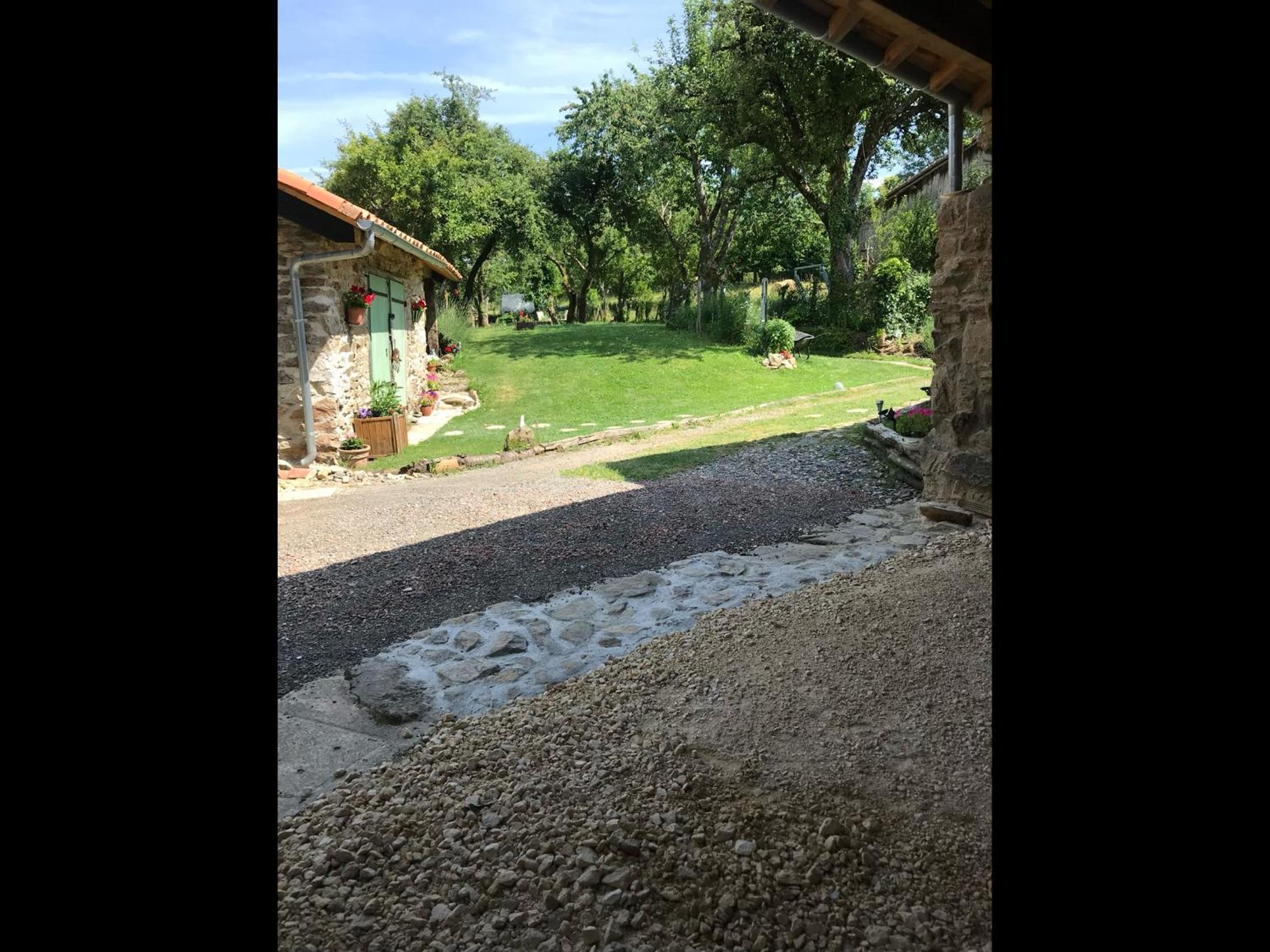 Bed and Breakfast Le Petit Grange Le Lindois Экстерьер фото