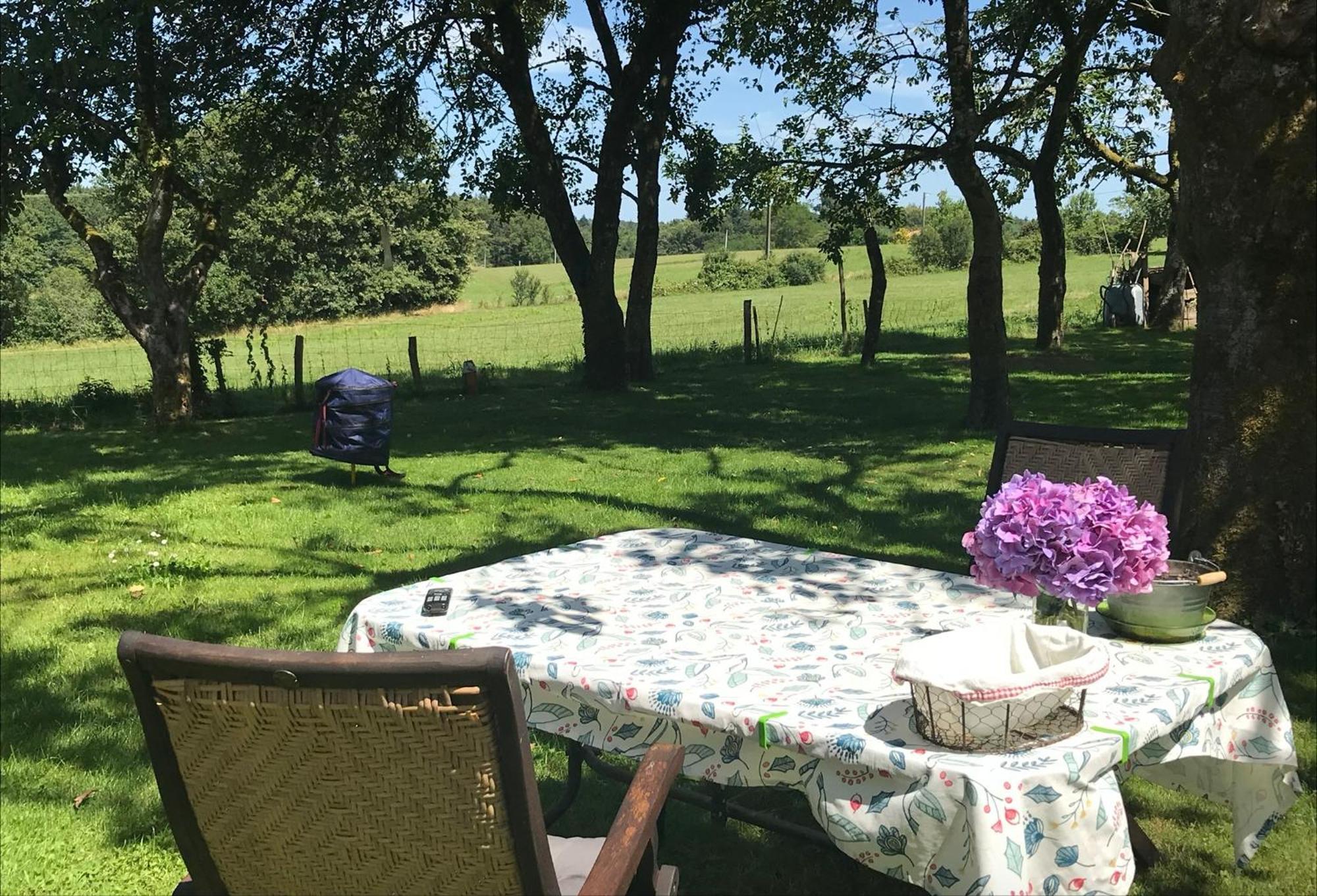 Bed and Breakfast Le Petit Grange Le Lindois Экстерьер фото